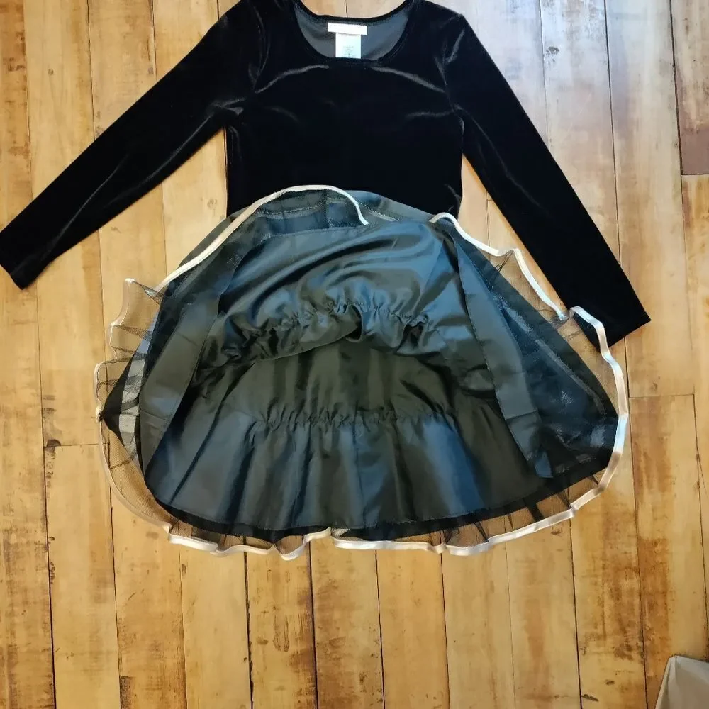 Bonnie Jean 8 black velvet dress gold long sleeve lined skirt Christmas Holiday